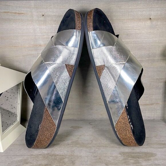 Circus by Sam Edelman Allison Silver Metallic Slides Sandals Birkenstock - Picture 6 of 8
